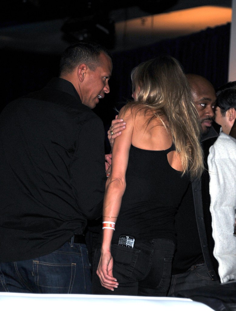 Jennifer Aniston Goes Instagram-Official With Jim Curtis, ‘My Love’