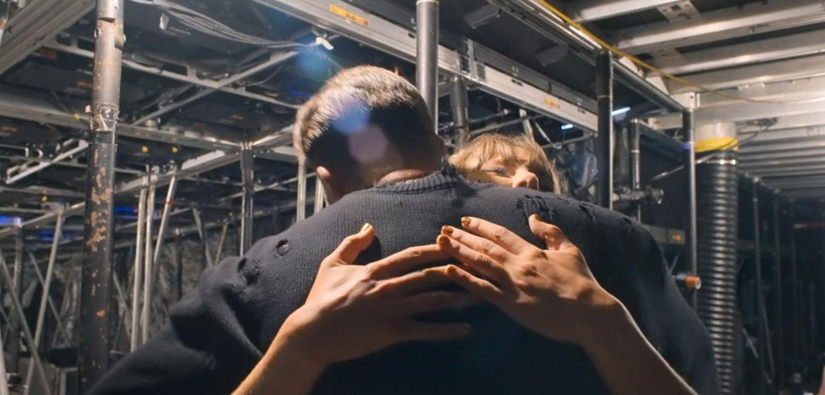 Jennifer Aniston Goes Instagram-Official With Jim Curtis, ‘My Love’