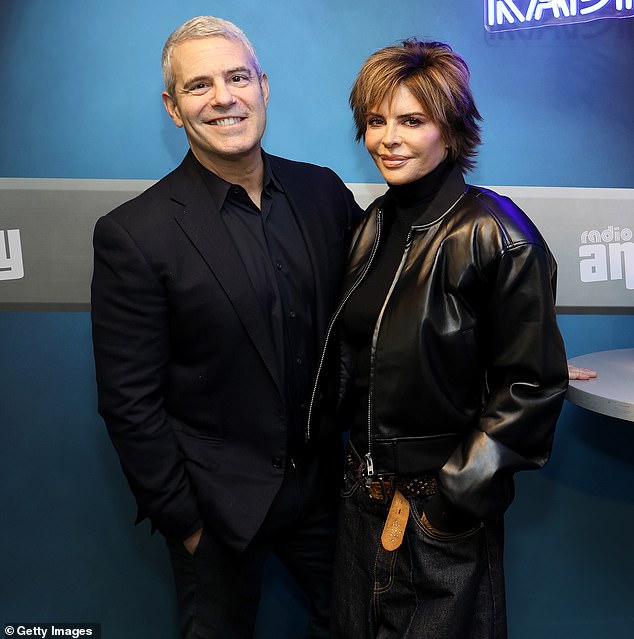 Jennifer Aniston Goes Instagram-Official With Jim Curtis, ‘My Love’