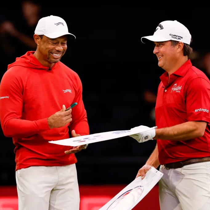Jennifer Aniston Goes Instagram-Official With Jim Curtis, ‘My Love’
