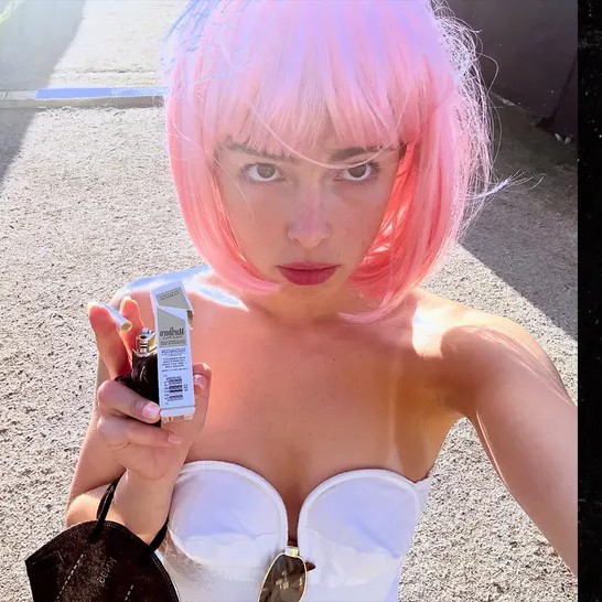 Wig Out, Sub1 - TMZ